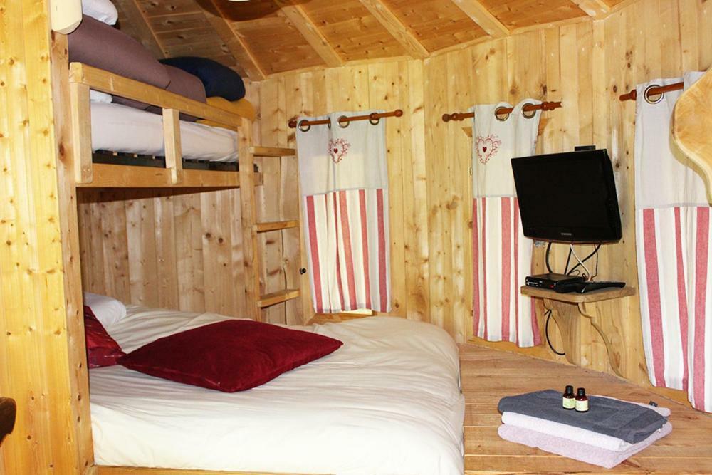 Domaine De Syam - Gites, Chambres D'Hotes & Cabanes Εξωτερικό φωτογραφία